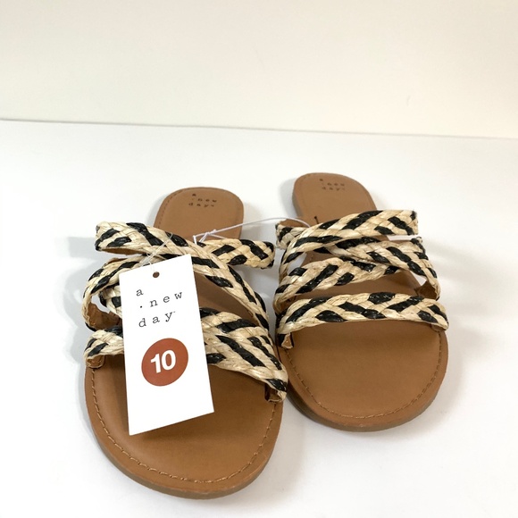 Trendy Raffia Boho Style Sandals Size 10 - Picture 2 of 9